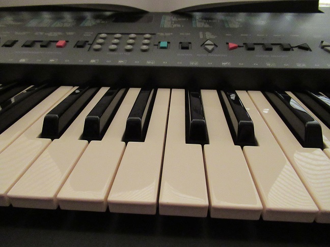Photo of electronic keyboard taken at an angle